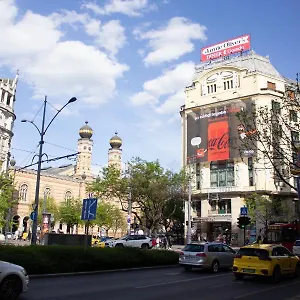  Apartment Luxury Downtown 3 Bedroom By Synagoge With Beautiful View Hungary